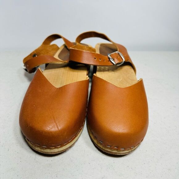 Brown Leather Kids Clogs - Picture 3 of 8